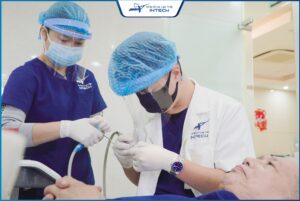 Địa chỉ cấy ghép implant tốt cần đảm bảo quy tụ đội ngũ bác sĩ tay nghề cao, đầy đủ chuyên môn để xử lý các ca khó.